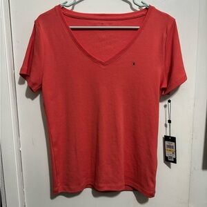 NWT Women’s Tommy Hilfiger Flag V-Neck T-Shirt sz M